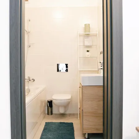 Urban Nest - Luxe Hideaway In Belvedere