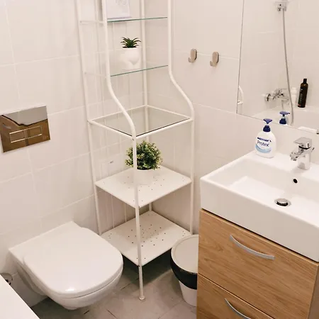 Urban Nest - Luxe Hideaway In Belvedere * Bucharest