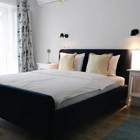 Urban Nest - Luxe Hideaway In Belvedere Daire Bükreş