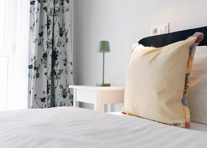 Urban Nest - Luxe Hideaway In Belvedere Daire