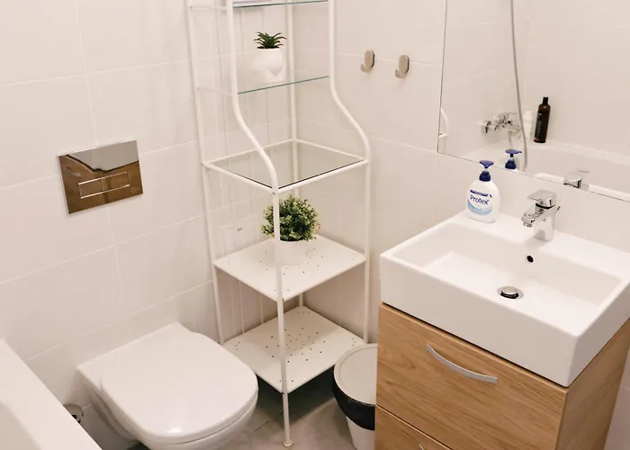 Urban Nest - Luxe Hideaway In Belvedere * Bukareszt
